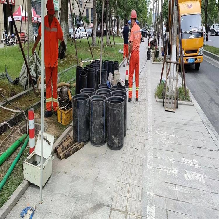 抱由镇管道短管置换修复